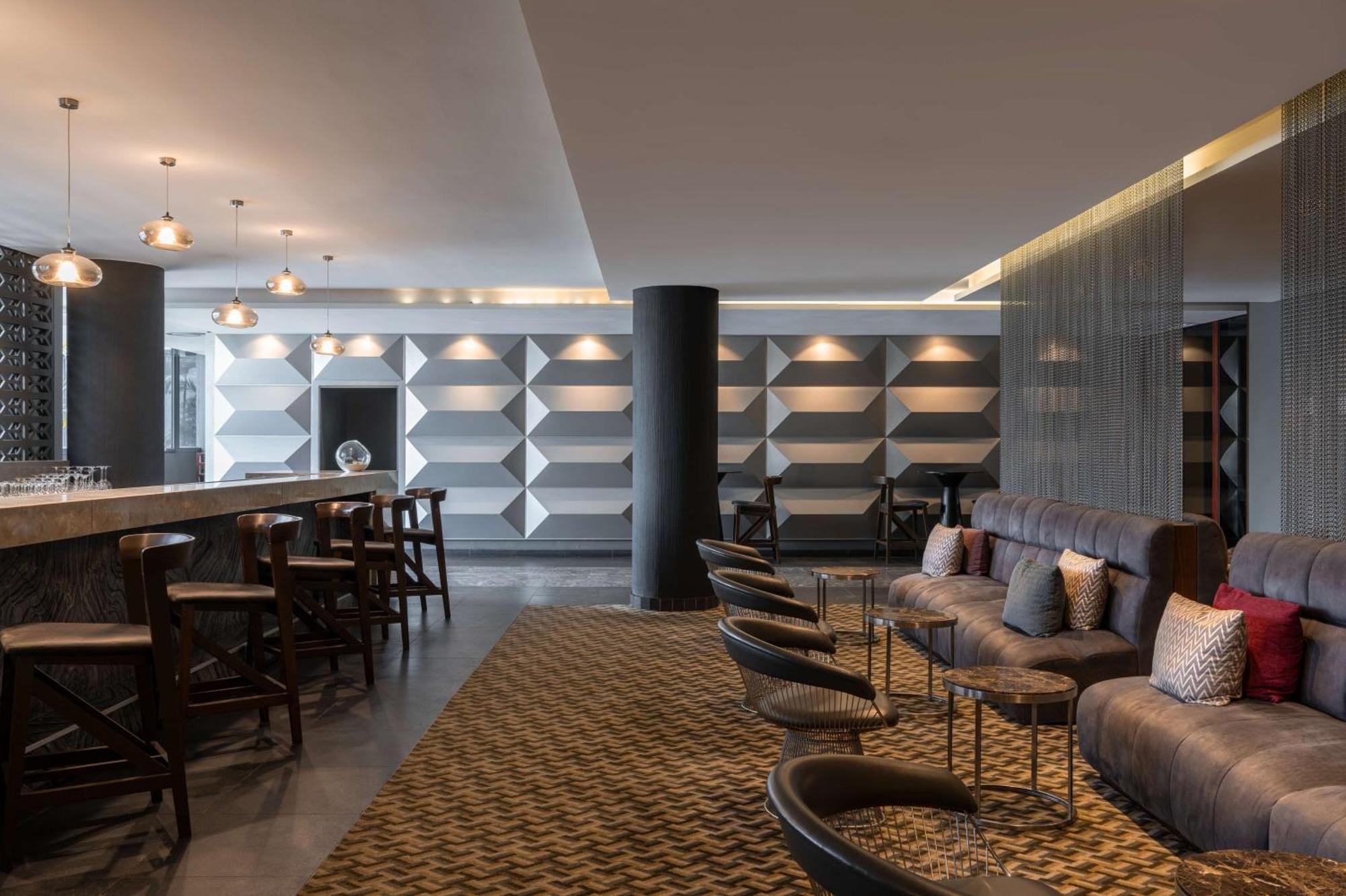 Radisson Blu Okoume Palace Hotel, Libreville Bagian luar foto