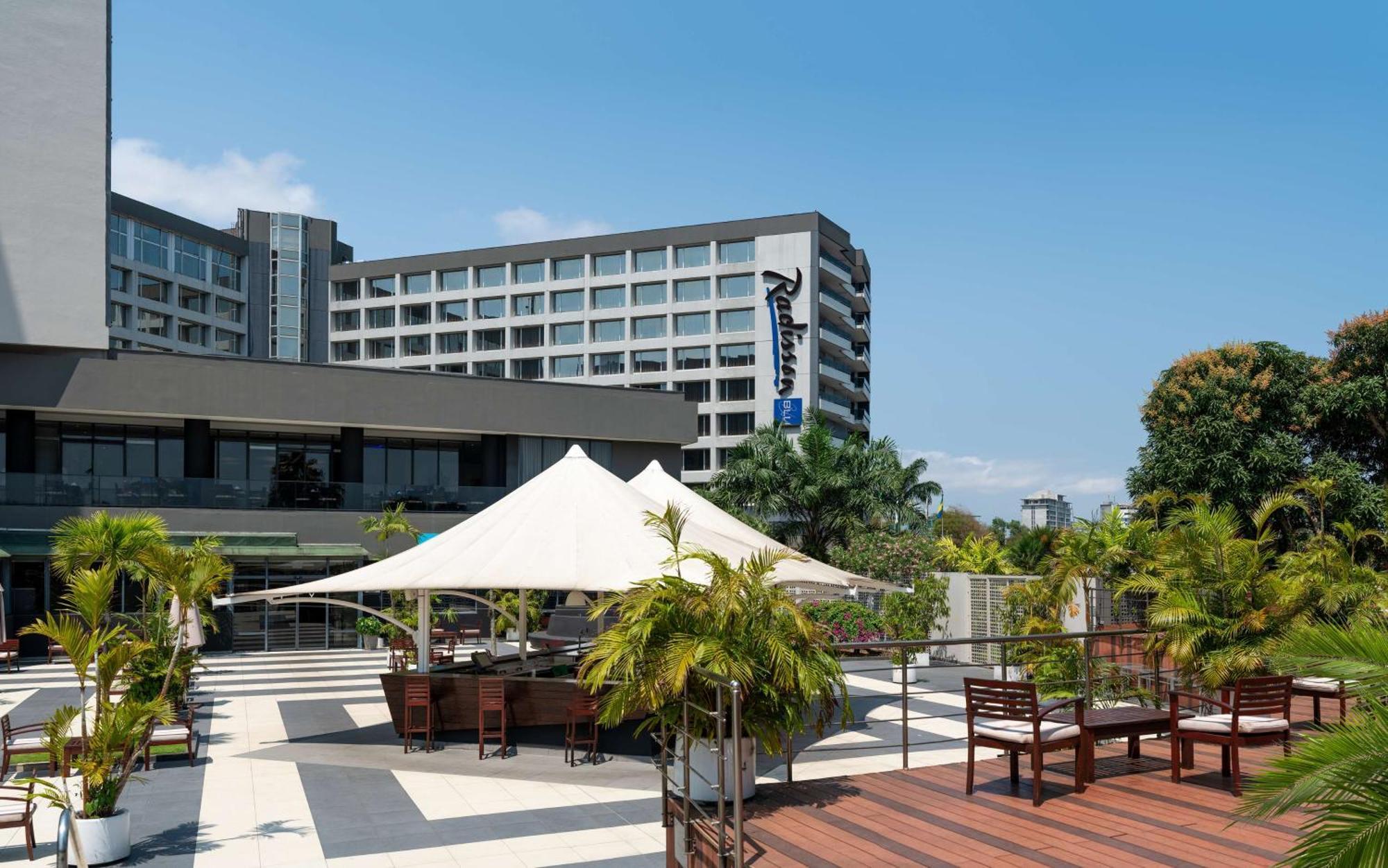 Radisson Blu Okoume Palace Hotel, Libreville Bagian luar foto