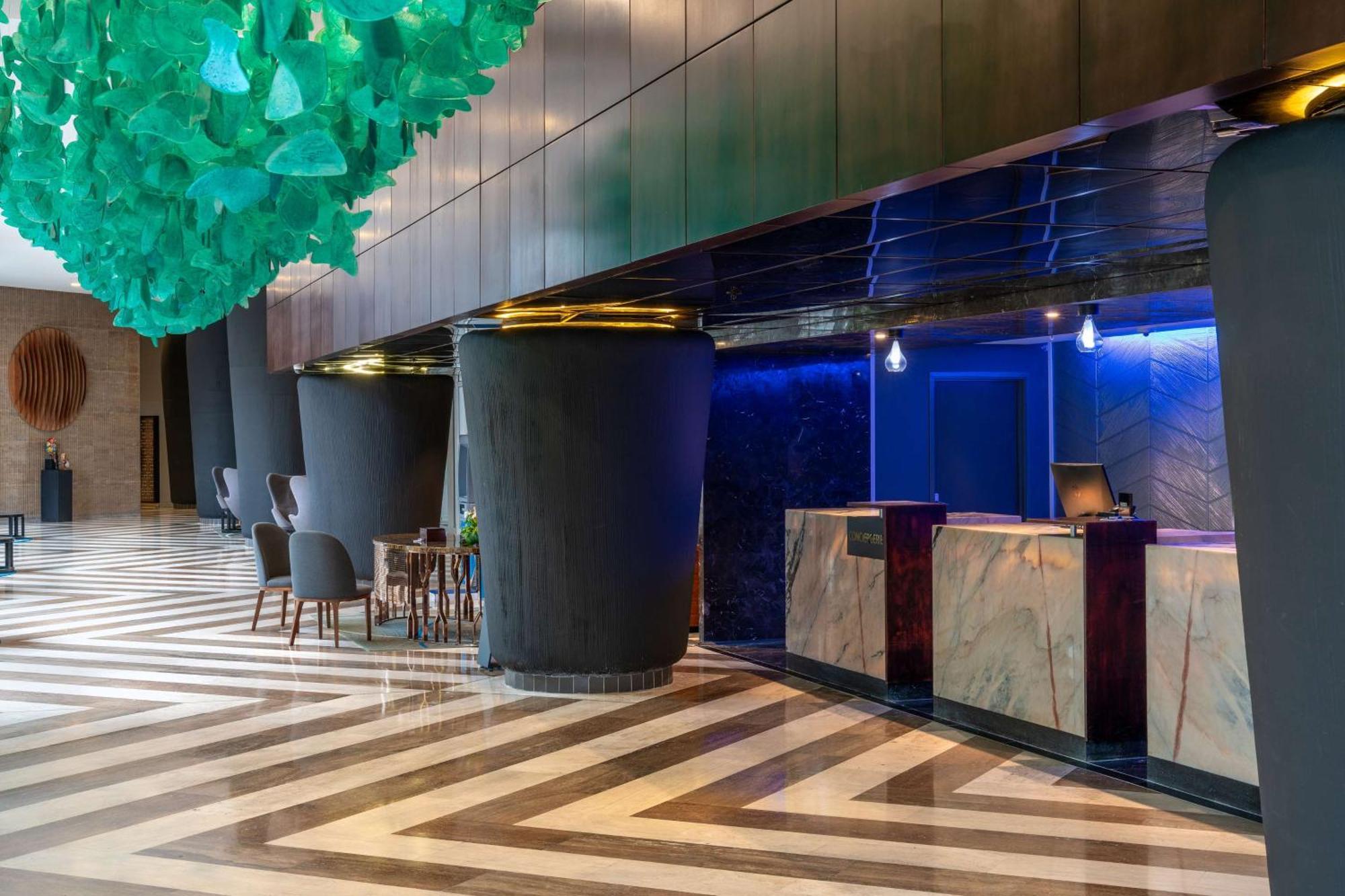 Radisson Blu Okoume Palace Hotel, Libreville Bagian luar foto