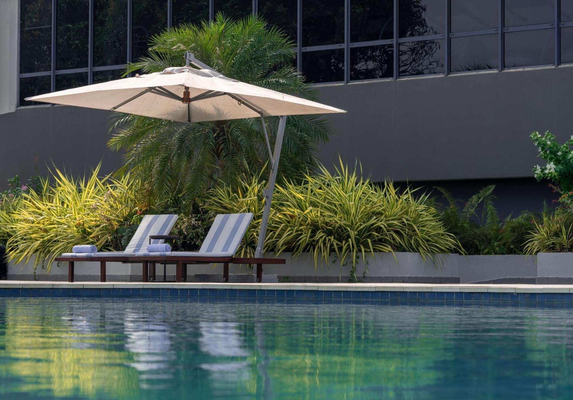 Radisson Blu Okoume Palace Hotel, Libreville Bagian luar foto