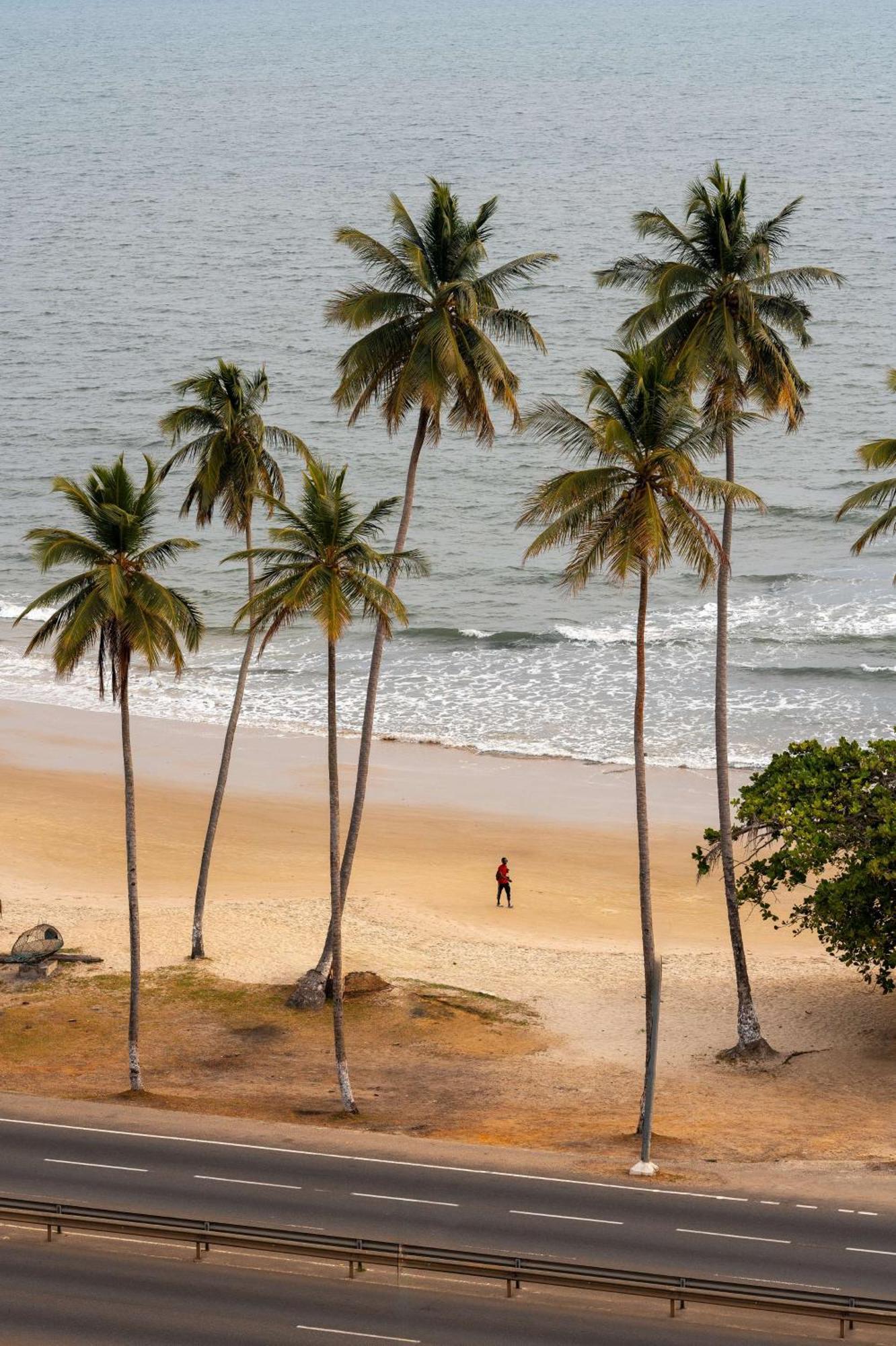 Radisson Blu Okoume Palace Hotel, Libreville Bagian luar foto