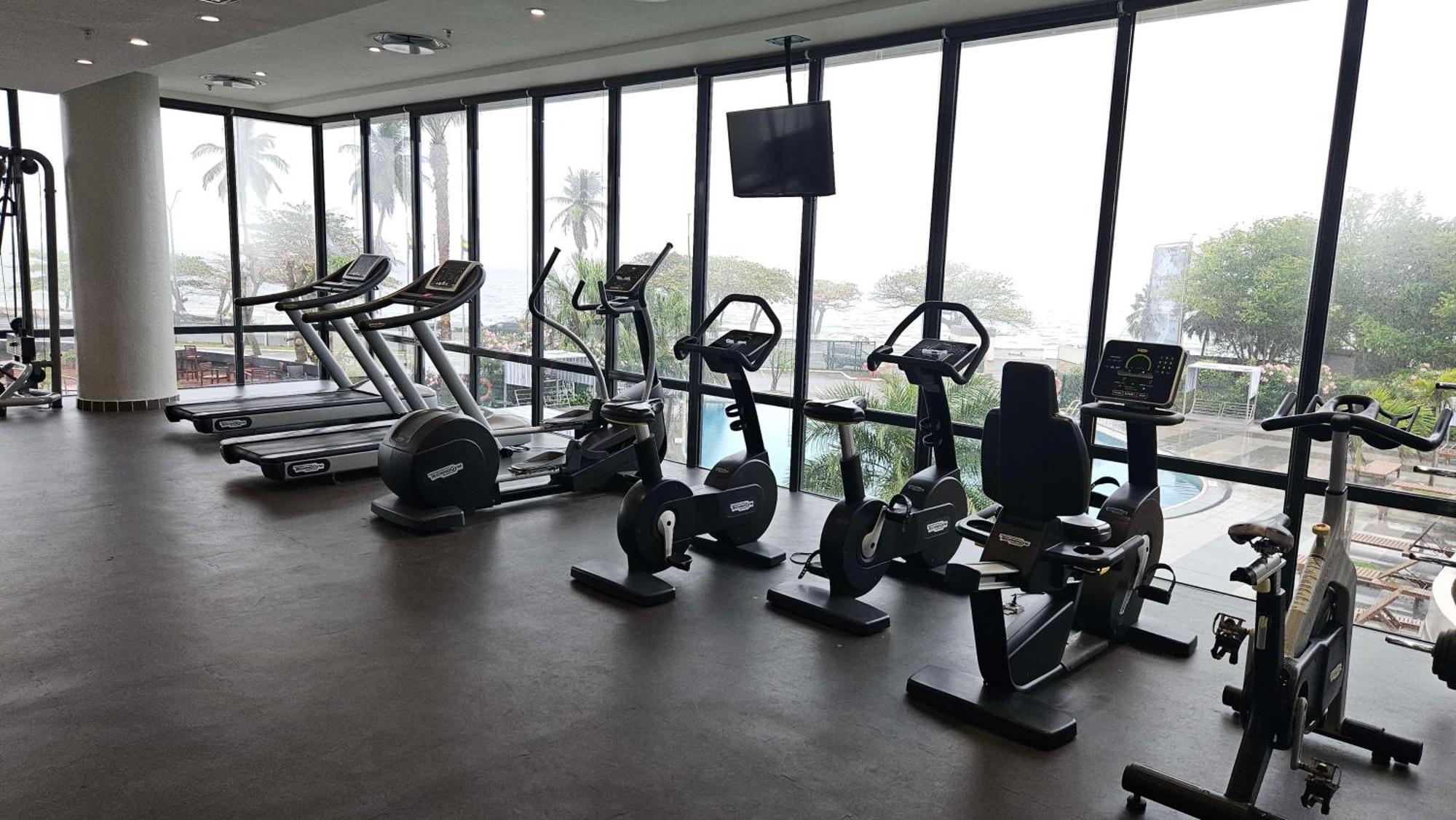 Radisson Blu Okoume Palace Hotel, Libreville Bagian luar foto