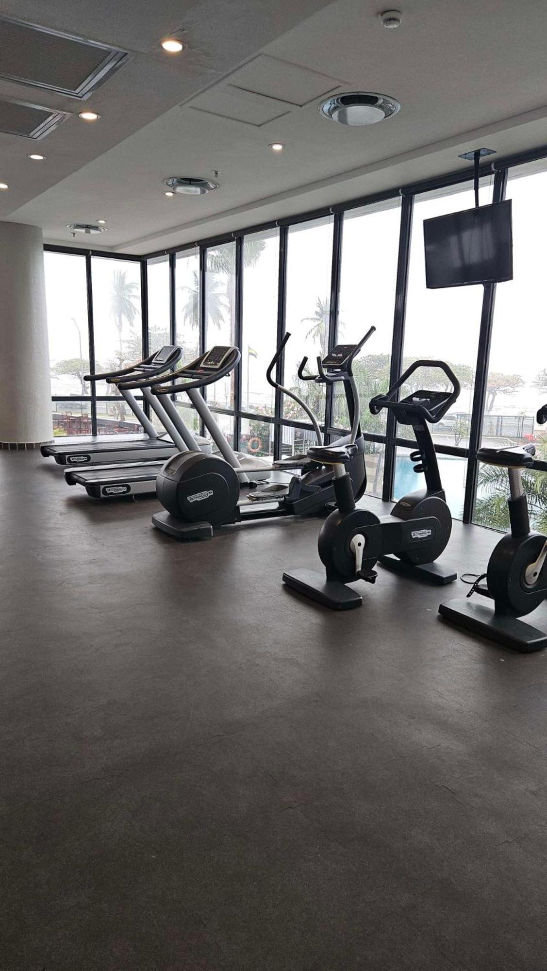 Radisson Blu Okoume Palace Hotel, Libreville Bagian luar foto
